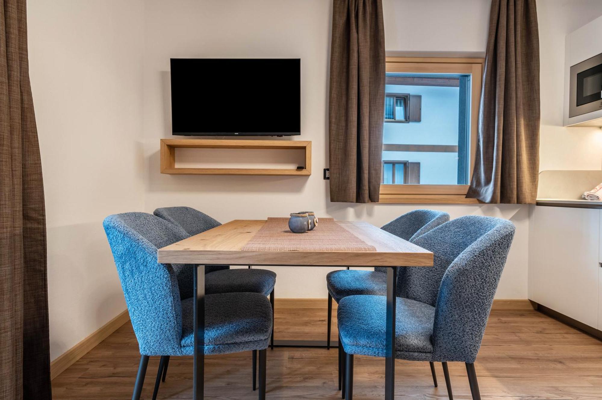 Kamerloy Apartments A Campitello di Fassa Extérieur photo